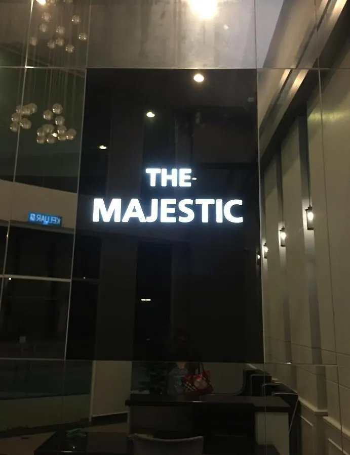 Hakone Home Ipoh Majestic アパート